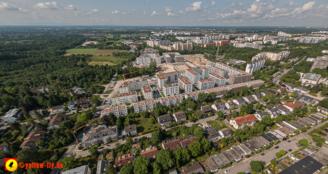 07.06.2023 - Aktuelle Luftbilder aus dem Alexisquartier und Pandion Verde in Neuperlach in München